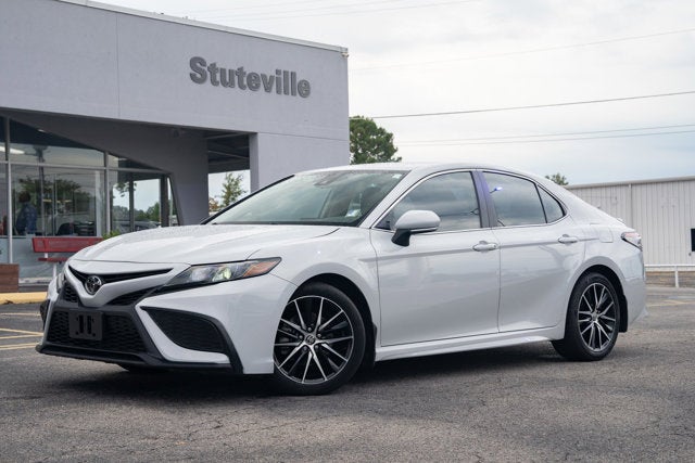 2023 Toyota Camry SE AWD