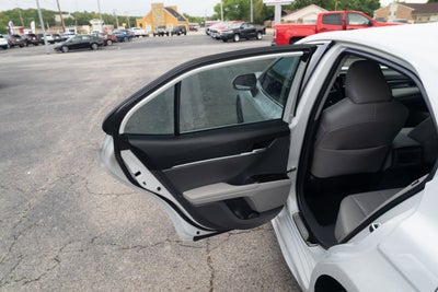 2023 Toyota Camry SE AWD