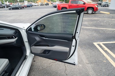 2023 Toyota Camry SE AWD