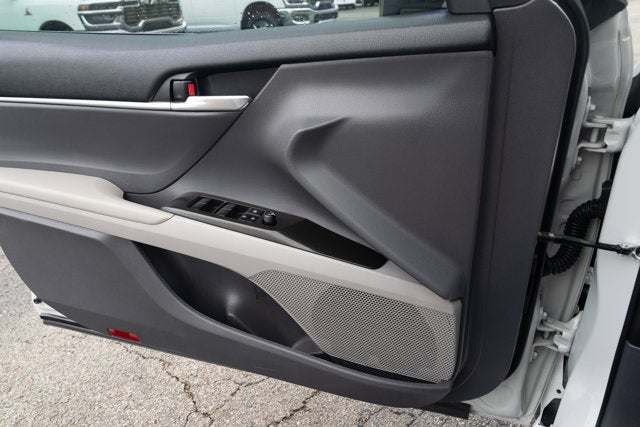 2023 Toyota Camry SE AWD