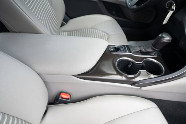 2023 Toyota Camry SE AWD