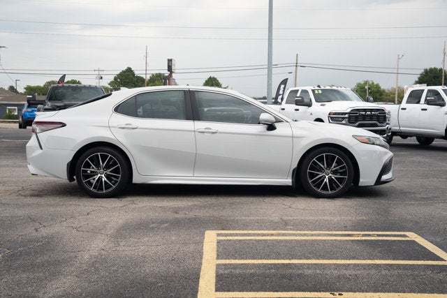 2023 Toyota Camry SE AWD