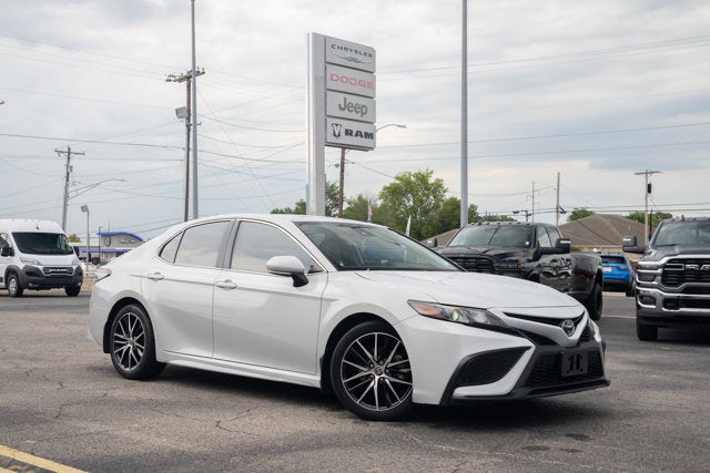 2023 Toyota Camry SE AWD