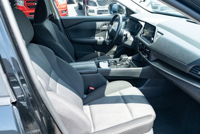 2025 Nissan Rogue SV FWD