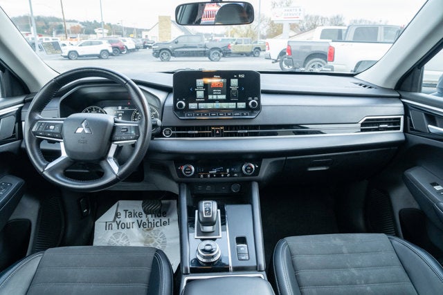 2024 Mitsubishi Outlander SE Black Edition S-AWC