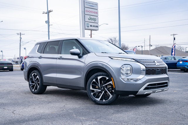 2024 Mitsubishi Outlander SE Black Edition S-AWC