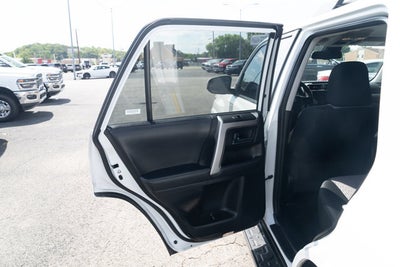 2024 Toyota 4Runner SR5