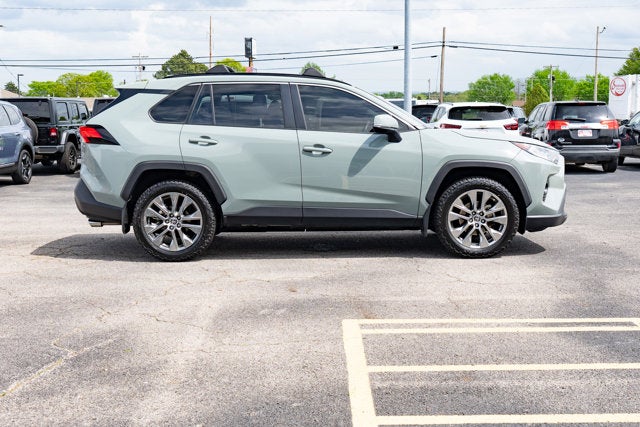 2021 Toyota RAV4 XLE Premium