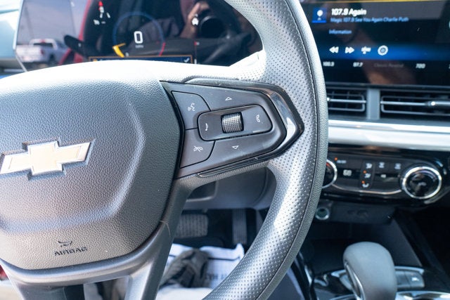 2025 Chevrolet Trax FWD LT