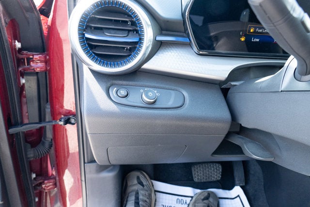 2025 Chevrolet Trax FWD LT