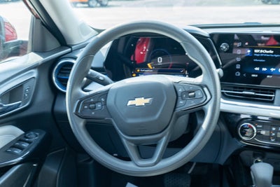 2025 Chevrolet Trax FWD LT