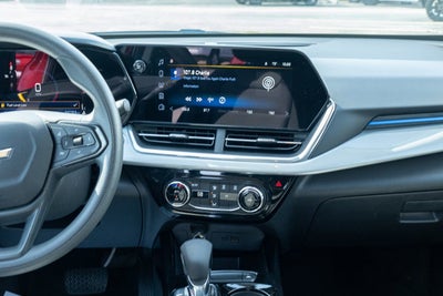 2025 Chevrolet Trax FWD LT