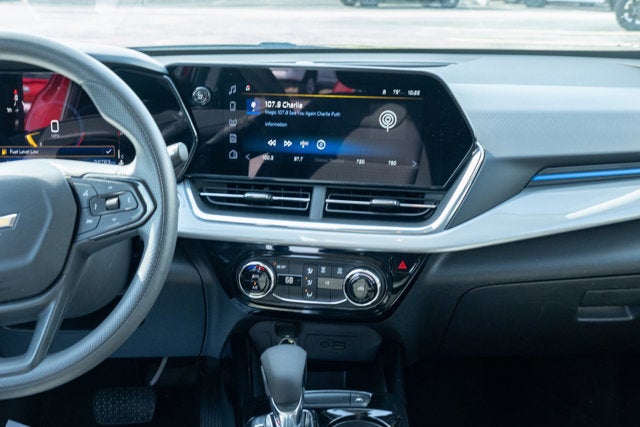 2025 Chevrolet Trax FWD LT