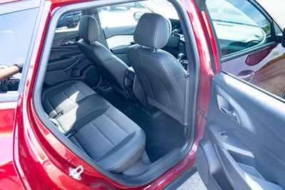2025 Chevrolet Trax FWD LT