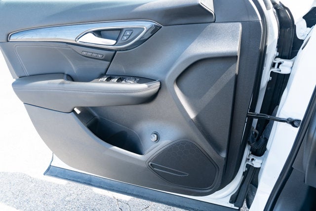 2023 Buick Envision Essence FWD