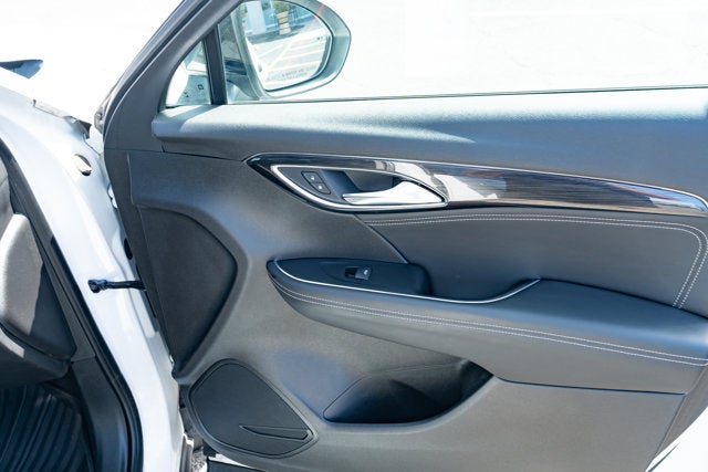 2023 Buick Envision Essence FWD