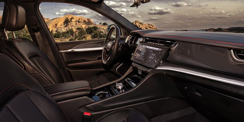 Jeep Grand Cherokee premium interior dashboard